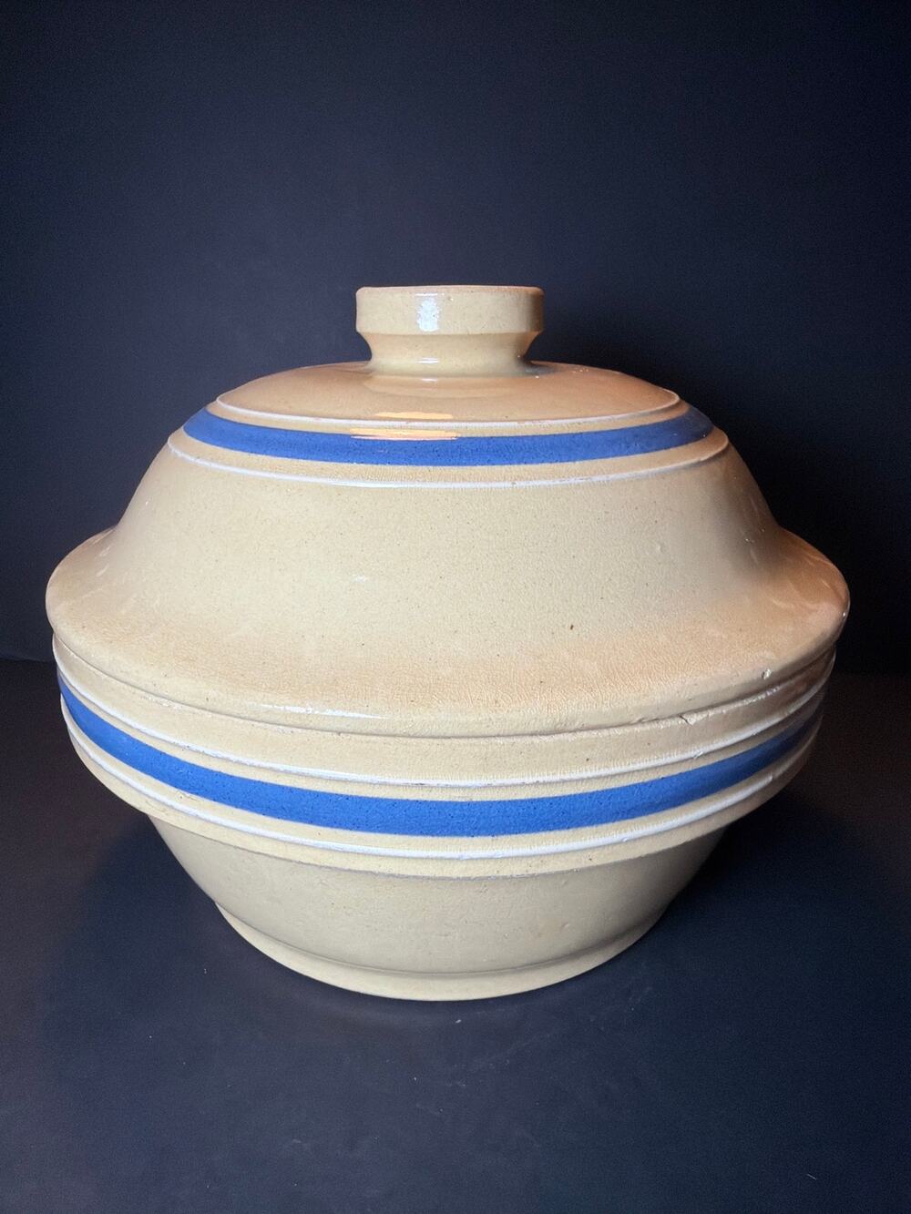Vintage BAK-EZEE Watt Ware Yellowware Covered Casserole Bowl Blue Stripes 9"